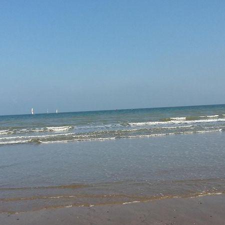 Charmant Studio Bord De Mer Ouistreham Exterior foto