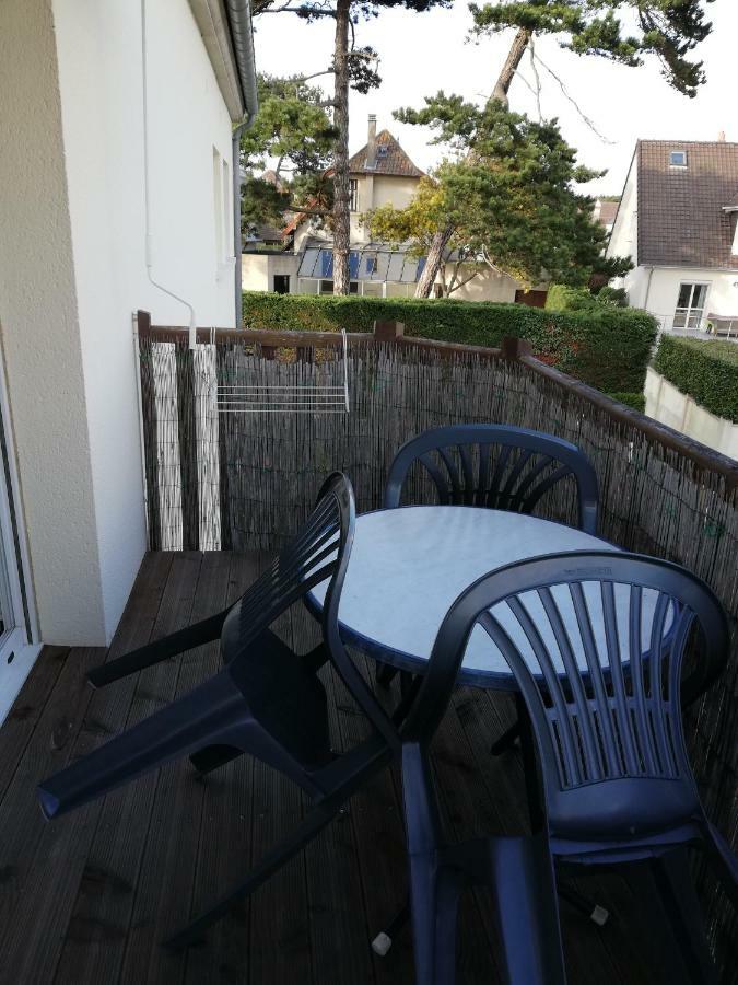 Charmant Studio Bord De Mer Ouistreham Exterior foto