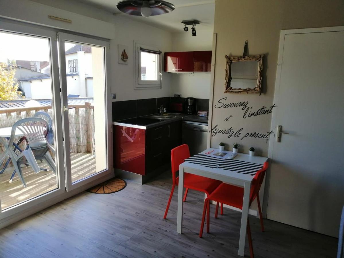 Charmant Studio Bord De Mer Ouistreham Exterior foto